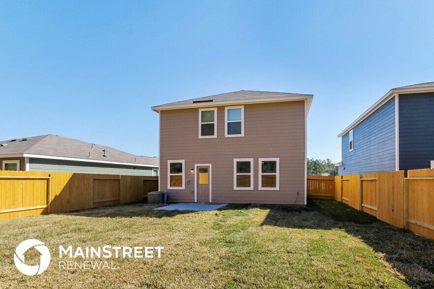 Building Photo - 27064 Leonardo Dr