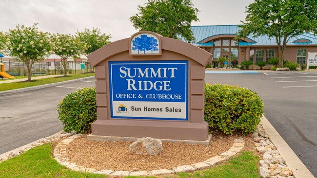 Primary Photo - Summit Ridge