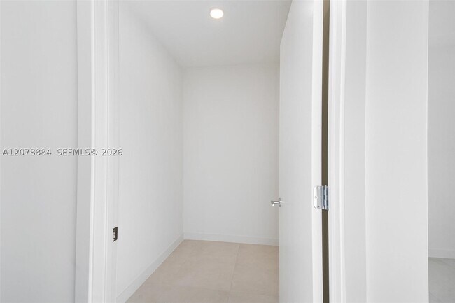 Building Photo - 1400 Biscayne Blvd