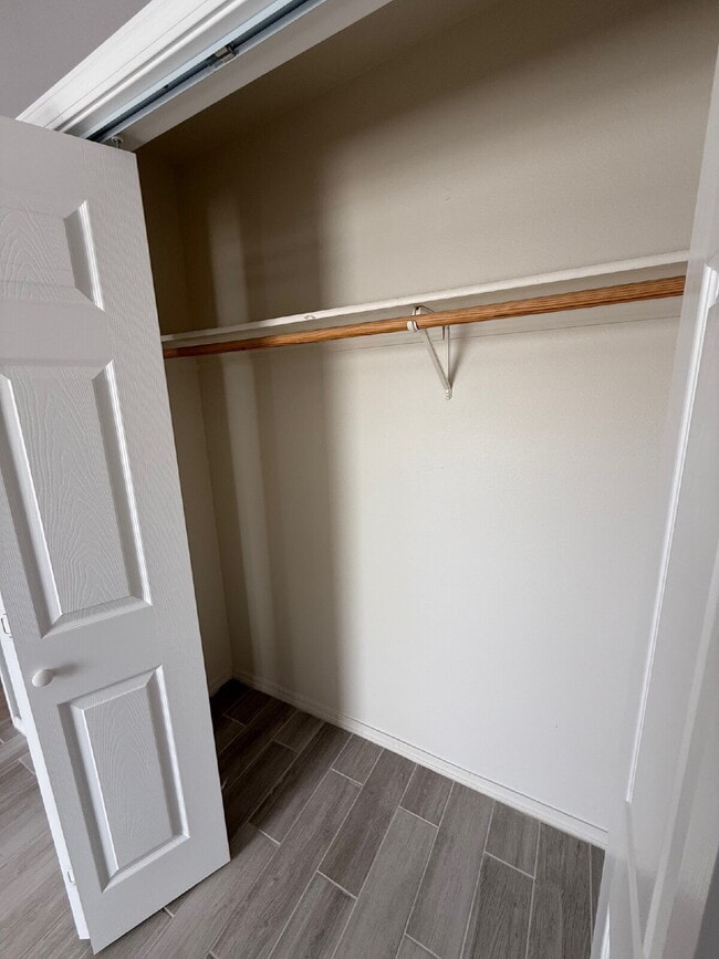 Building Photo - Charming 2-Bedroom in Bella Vista with Large Fenced Backyard!