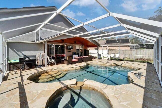 Building Photo - 18507 Country Crest Pl