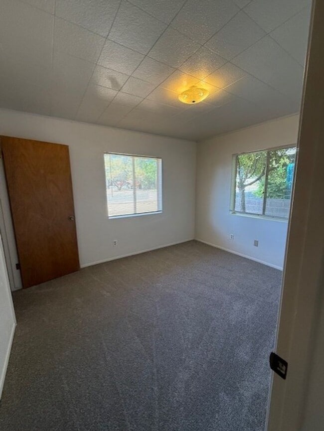 Building Photo - 418 W Gila St