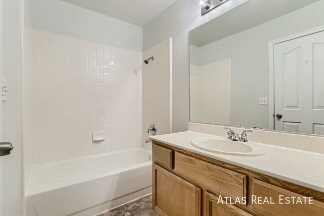 Building Photo - 8717 Texas Bronco Ave