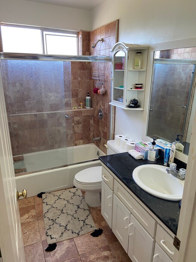 Building Photo - 6601 Springpark Ave