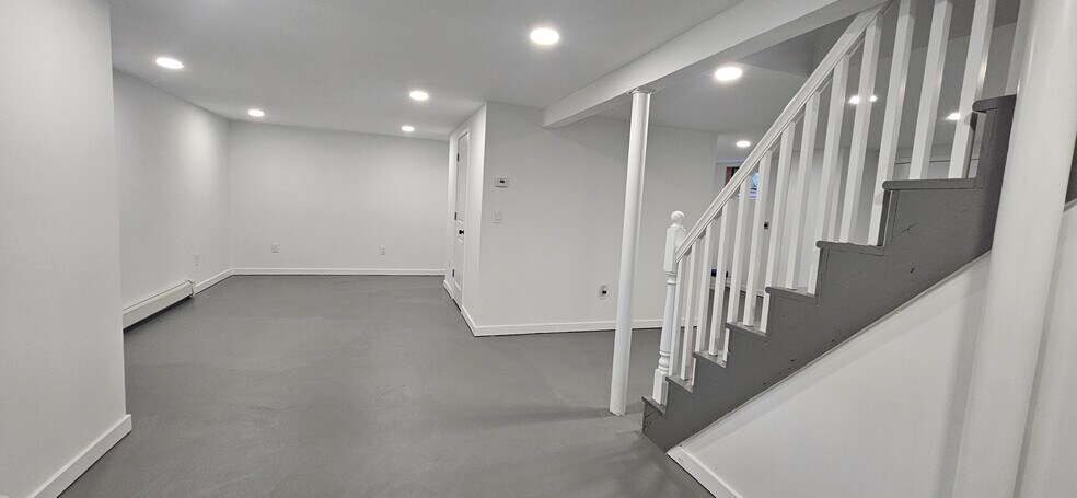 Building Photo - 46 Linley Dr