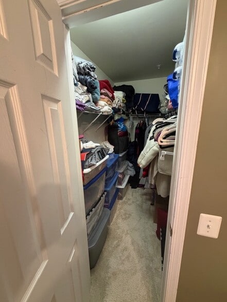 Building Photo - 46956 Courtyard Sq