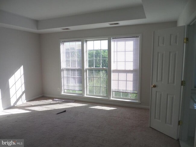 Building Photo - 45788 Smoketree Terrace