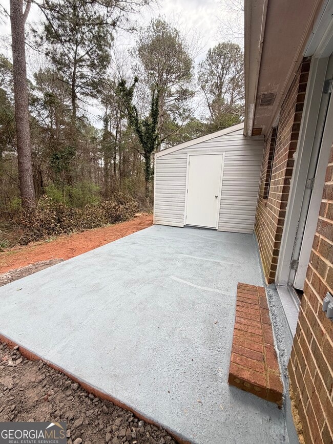 Building Photo - 682 Timothy Rd