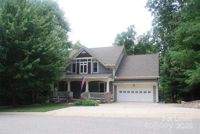Primary Photo - 14 Dianthus Dr