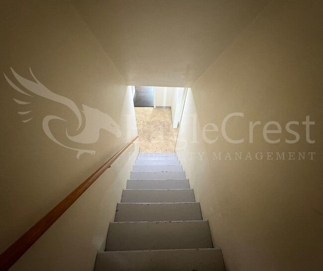 Building Photo - Three Bedroom, Two Bathroom House Located ...