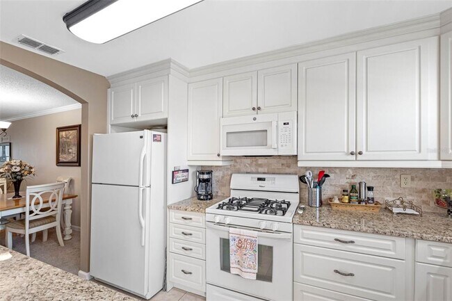 Building Photo - 5970 80th St N