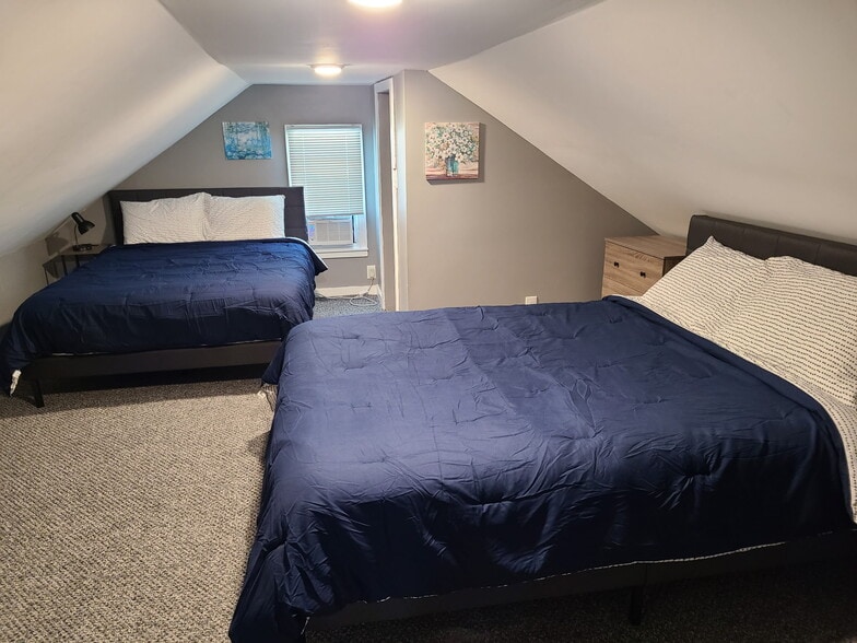 Building Photo - 2035 Spruce St