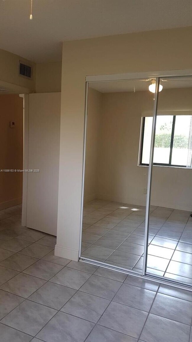 Building Photo - 11386 Royal Palm Blvd