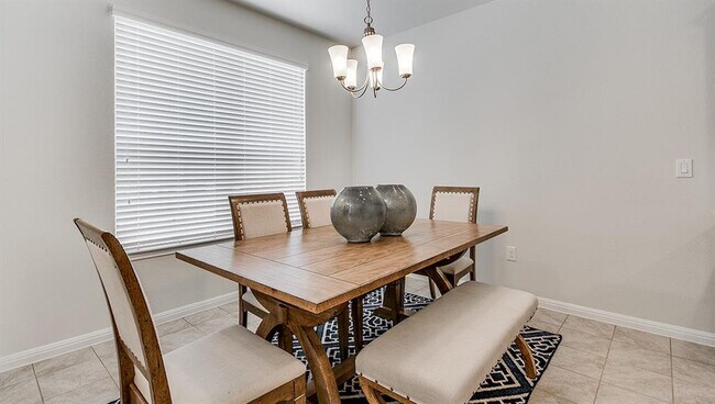 Building Photo - 13700 Sage Grouse Dr