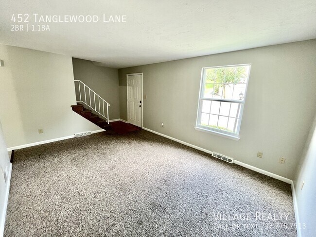 Building Photo - 452 Tanglewood Ln