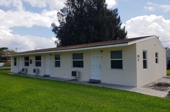 Building Photo - 4310 Greenwood Ave