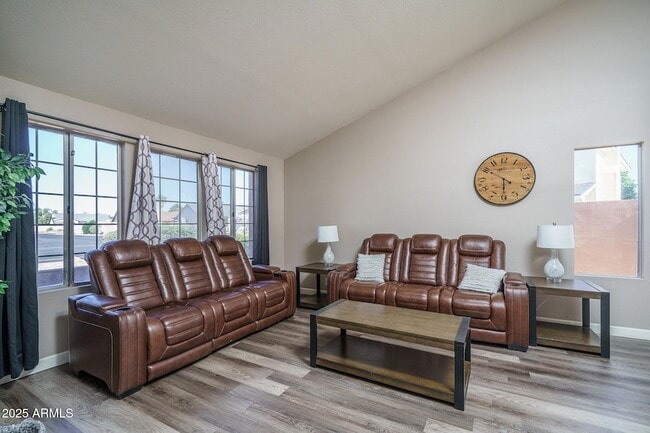 Building Photo - 6615 N 89th Ave