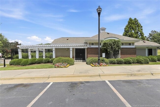 Building Photo - 2031 Addenbrock Dr