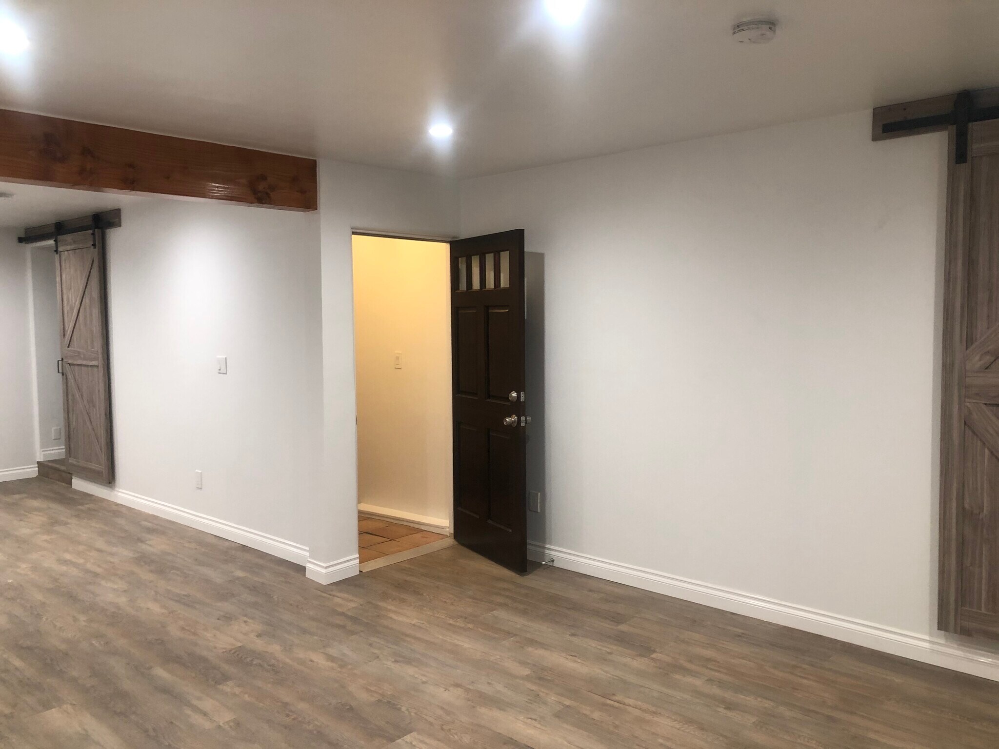 Building Photo - 205 7th Ave