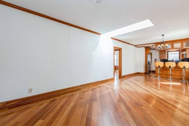 Building Photo - 34 Glenview Terrace