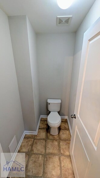 Building Photo - 418 Valdez Ct