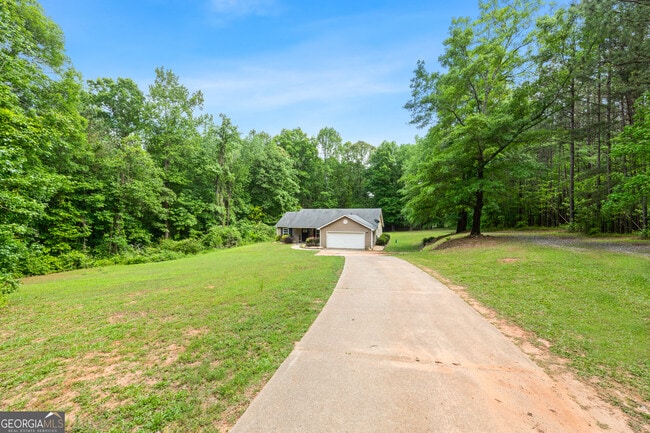 Building Photo - 3775 GA-16