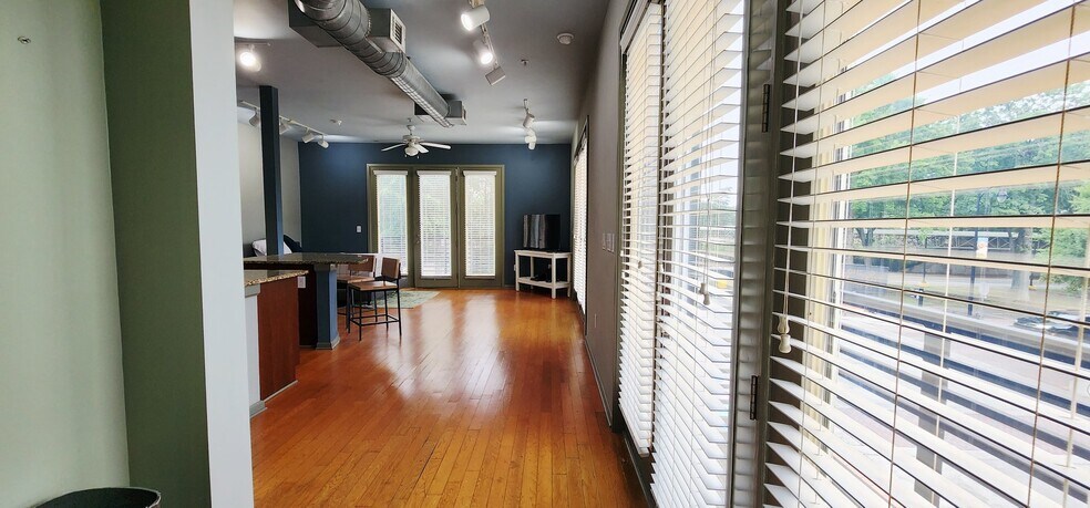 Building Photo - 5300 Peachtree Rd