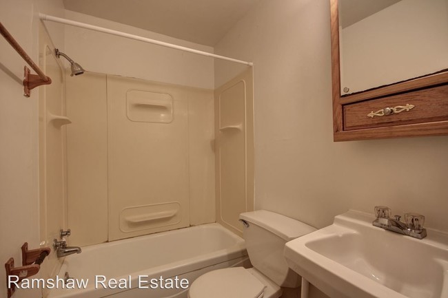 Building Photo - 1 br, 1 bath Apartment - 106 N Gregory