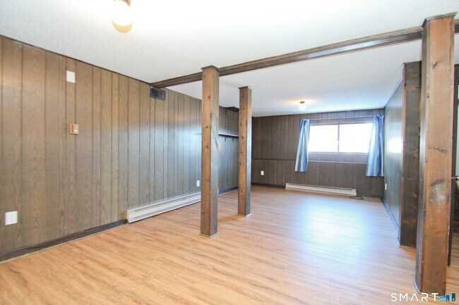 Building Photo - 29 Salmon Run