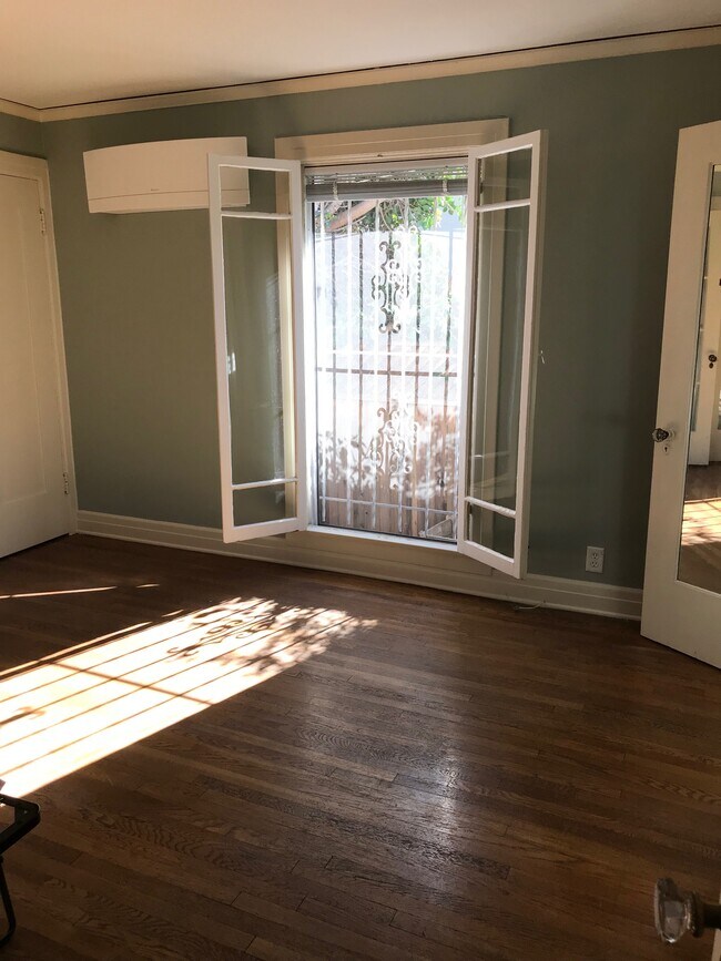 BEDROOM - 1026 Havenhurst Dr