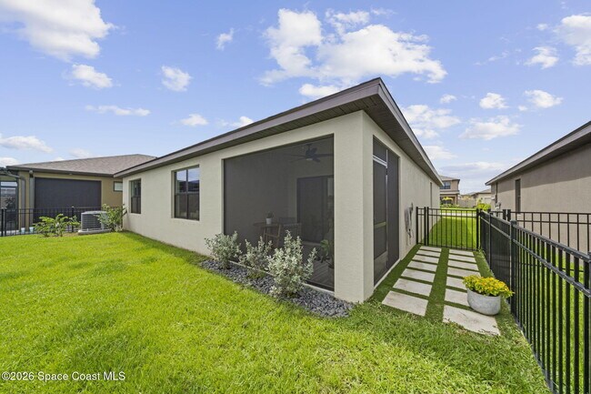 Building Photo - 1893 Capital Dr SE