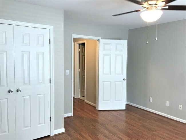 Building Photo - NW - Desirable Irving Park Two Story Home,...