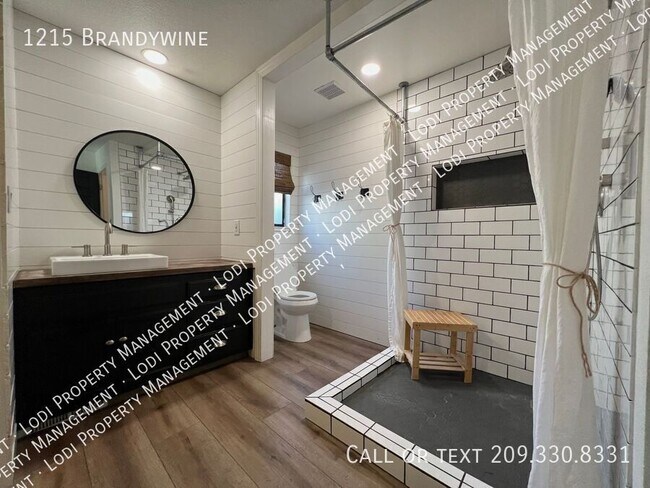 Building Photo - 1215 Brandywine-