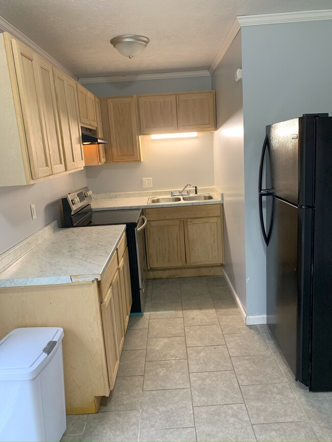 Building Photo - 5770 Aftonshire Dr