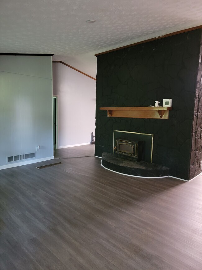 Living Room - 255 Rocky Ridge Dr