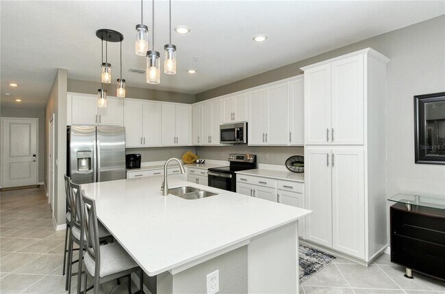 Building Photo - 12180 Wellen Golf St