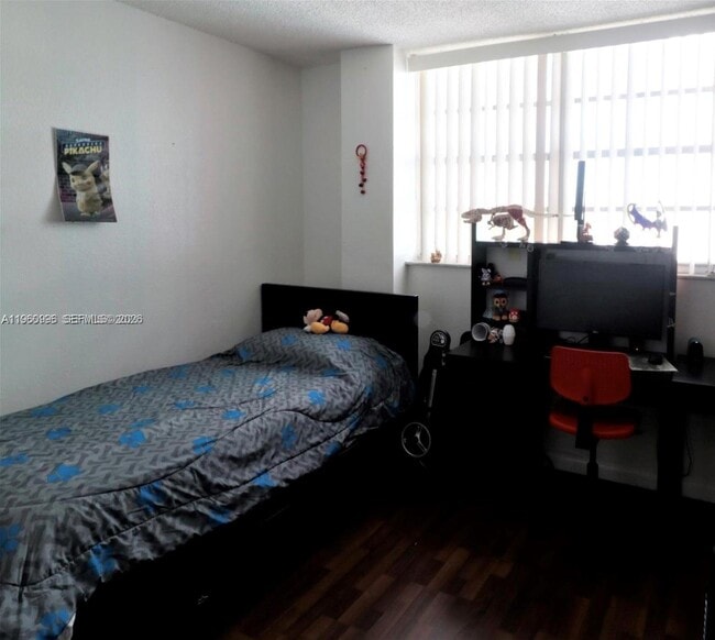 Building Photo - 2903 N Miami Beach Blvd