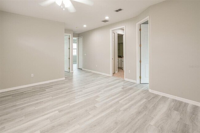 Building Photo - 10114 Willow Grove Ct