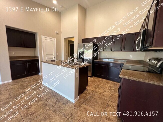 Building Photo - 1397 E Mayfield Dr