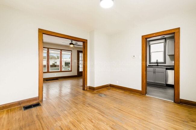 Building Photo - 1215 Sullivant Ave