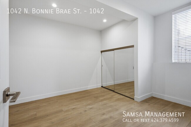 Building Photo - 1042 N Bonnie Brae St