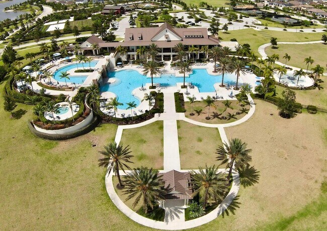 Building Photo - 1346 Harvester Xing