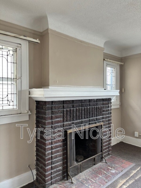 Building Photo - 2285 Cortland St