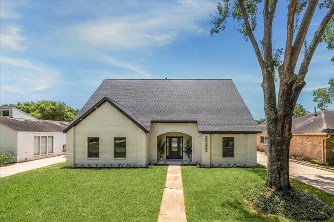 Building Photo - 20223 Laurel Lock Dr