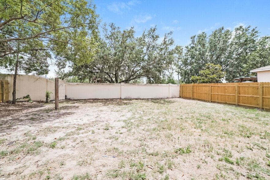 Building Photo - 13210 Pike Lake Dr