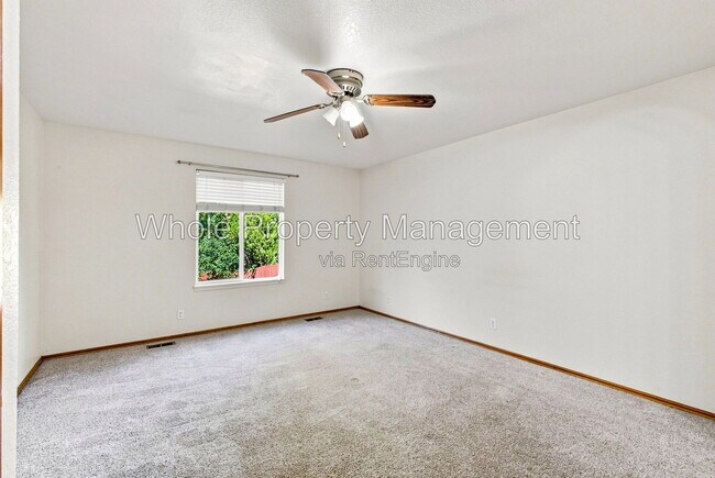Building Photo - 3189 E 106th Ave