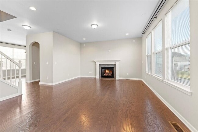 Building Photo - 928 Leafdale Dr