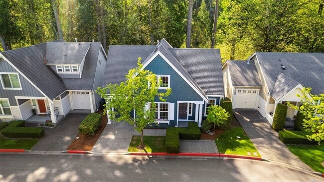 Building Photo - SEPTEMBER FREE >> Beautiful 3BR/3BA Townho...