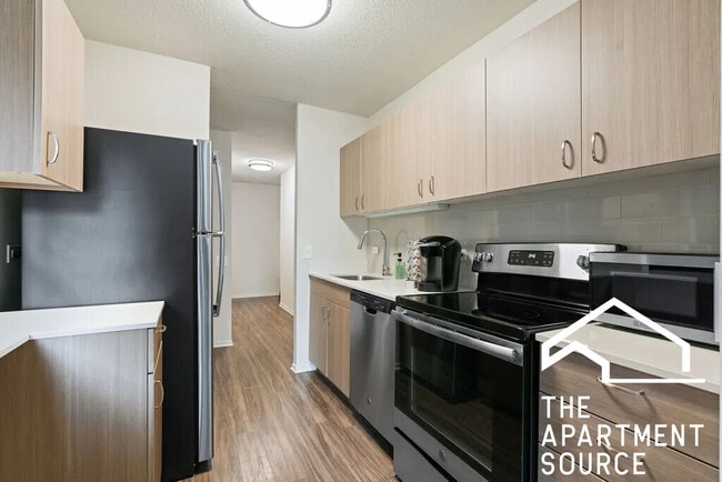 Building Photo - 1130 N Dearborn St