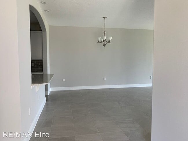 Building Photo - 3 br, 2 bath House - 8373 Loren Cove Dr